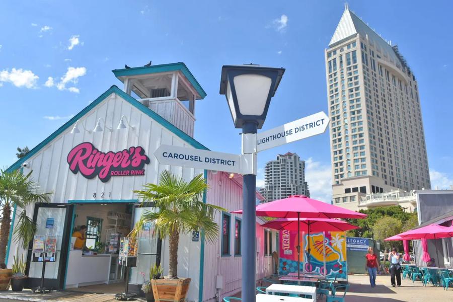 Ringer's Roller Rink (Seaport Village)