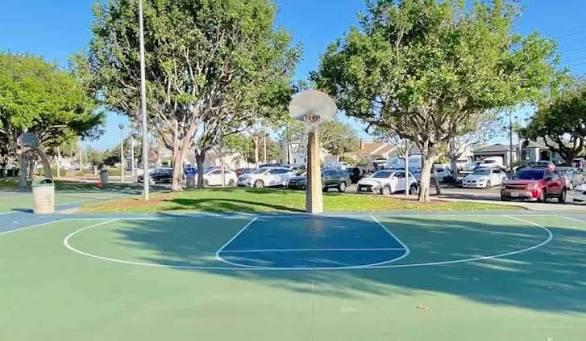 Marine Avenue Park