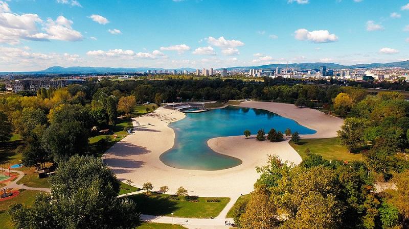 Bundek Lake bike & roller path
