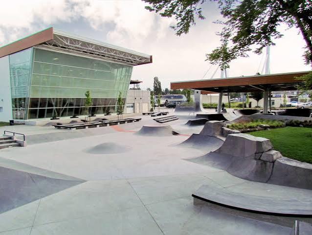 Chuck Bailey Skate Plaza (Chuck Bailey Youth Park)