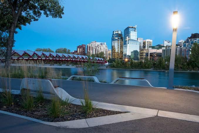 Memorial Drive Pathway (Edworthy Park to Eau Claire)
