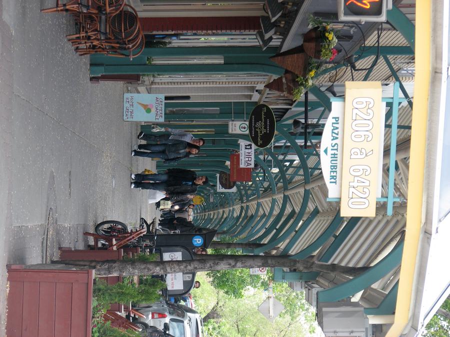 Plaza Saint-Hubert Promenade