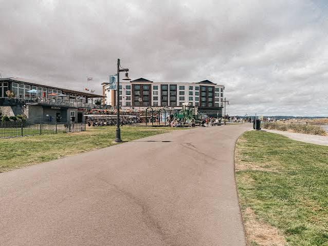 Point Ruston Waterfront Promenade