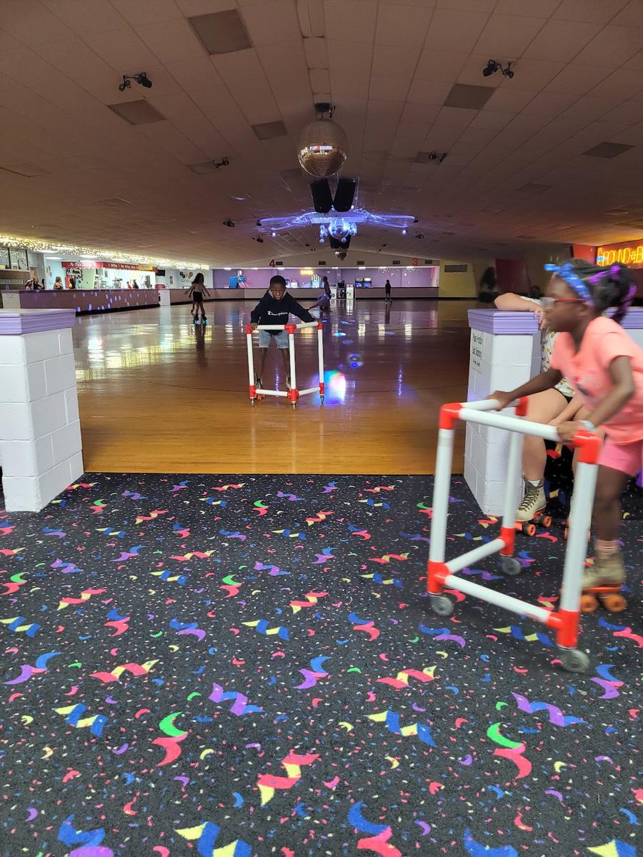 Round-A-Bout Skating Center (71st Location)
