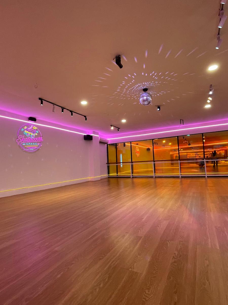 Skatelovers Space (Skatelovers Roller Rink)