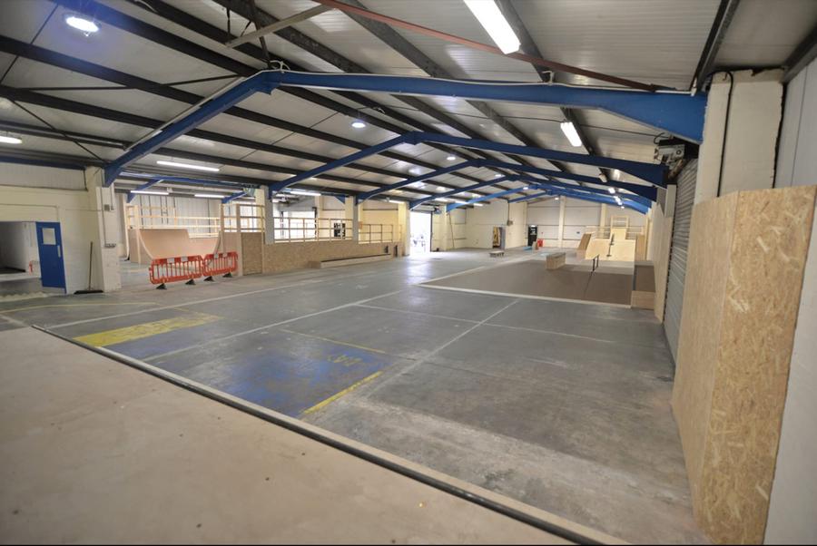 The Warehouse Indoor Skatepark (Cam Skate)