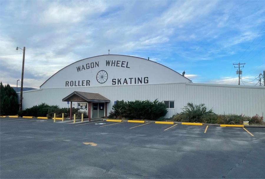 Wagon Wheel Roller Skating