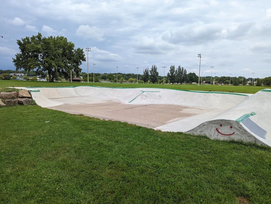 Warner Park Skate Park / Lily Pad All-Wheel Spot