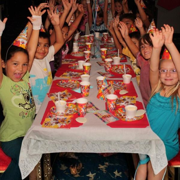 Planning a birthday celebration? We make it easy to create unforgettable moments with roller skating, a lively party atmosphere, and options