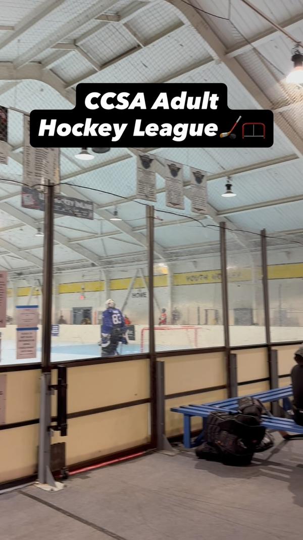 Hockey season is back!π Join our adult hockey league today! π₯