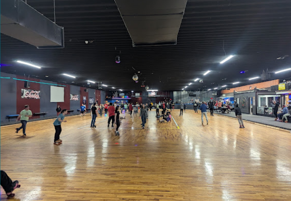 SpinnerZ Family Skate Center