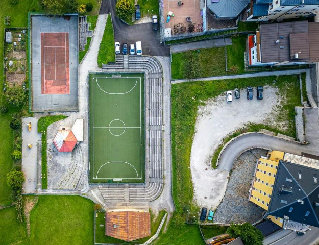Sky View Multi-Use Court/Rink